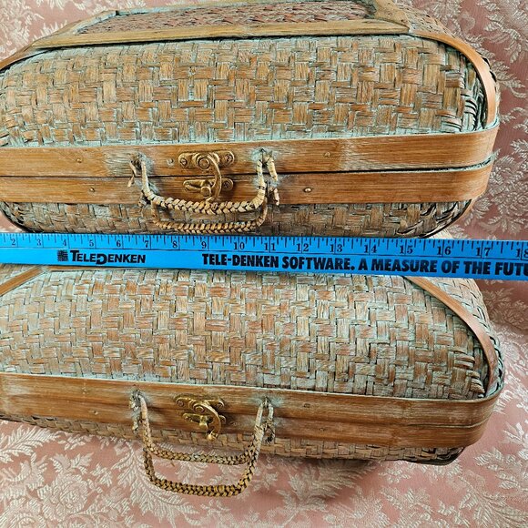 Vintage Pair of Vintage Woven Bamboo Wicker Suitcases - Picture 5 of 14